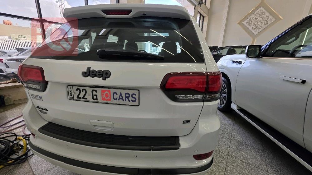 جيب جراند شيروكي